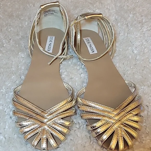 STEVE MADDEN TANE Gold Flats/sandals Size 9.5 - Picture 10 of 17
